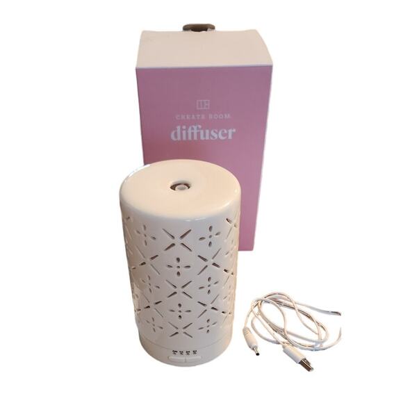 Create Room Defuser and Essential Oil Set Used but only drops 99% Full - Picture 2 of 11